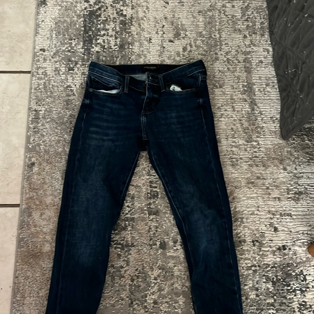 jeans